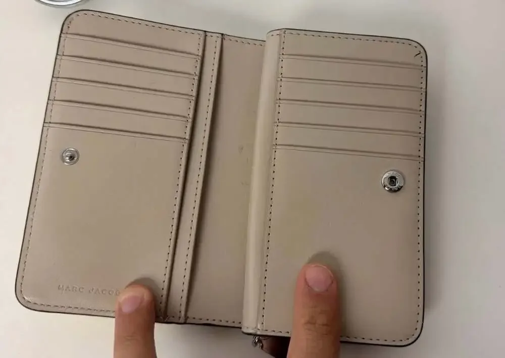 Marc Jacobs Daily Medium Compact Bifold Wallet French Vanilla Leather